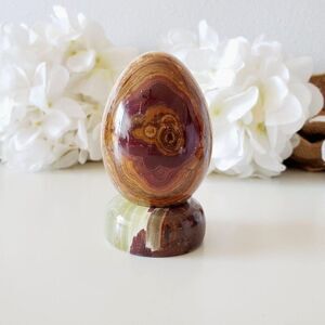 Pakistan Onyx Egg Stone with Vase - 4" Tall